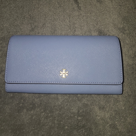 Tory Burch Wallet - Picture 5 of 17